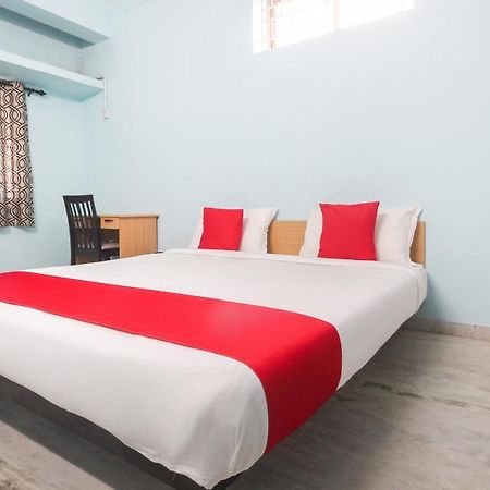 Oyo Flagship 48158 Ss Towers Hotel Podanur Esterno foto