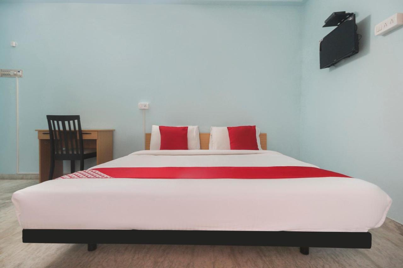 Oyo Flagship 48158 Ss Towers Hotel Podanur Esterno foto