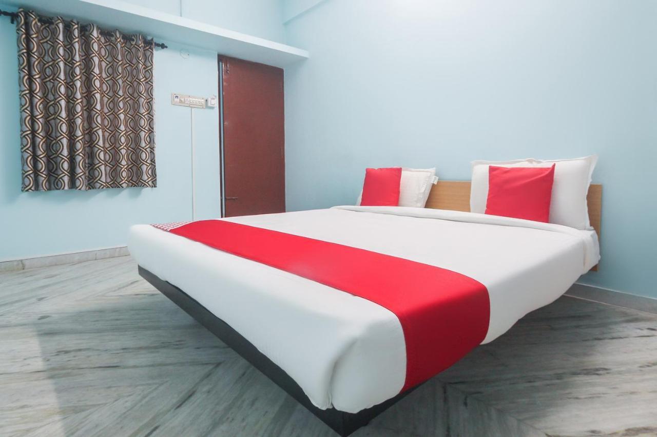 Oyo Flagship 48158 Ss Towers Hotel Podanur Esterno foto