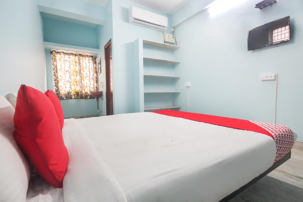 Oyo Flagship 48158 Ss Towers Hotel Podanur Esterno foto