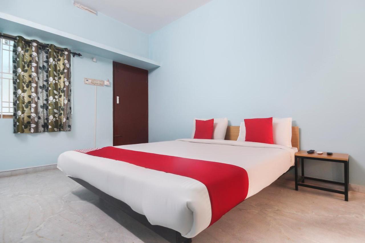 Oyo Flagship 48158 Ss Towers Hotel Podanur Esterno foto