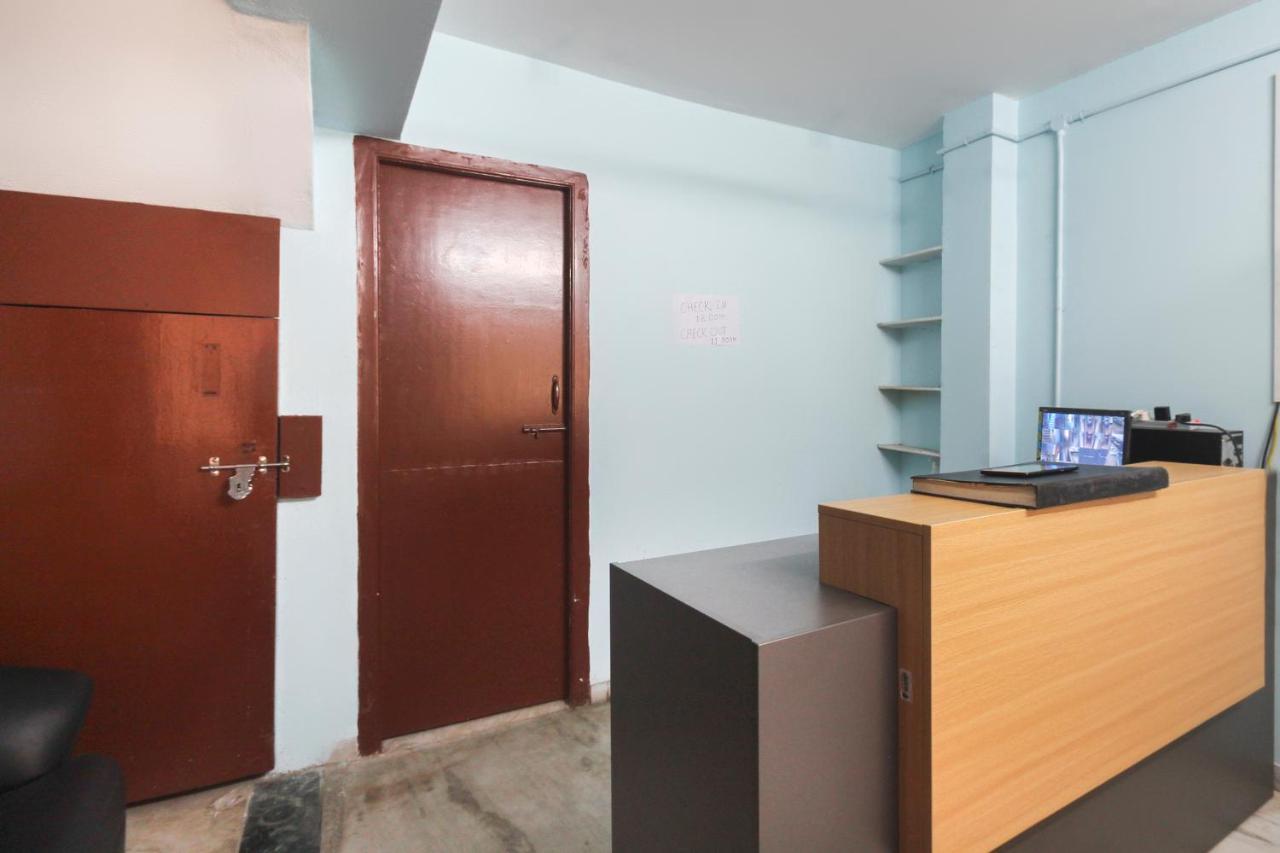 Oyo Flagship 48158 Ss Towers Hotel Podanur Esterno foto