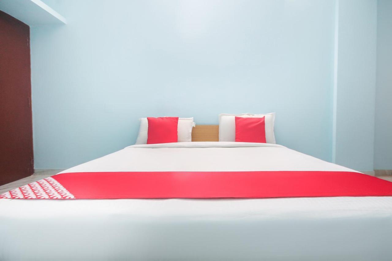 Oyo Flagship 48158 Ss Towers Hotel Podanur Esterno foto