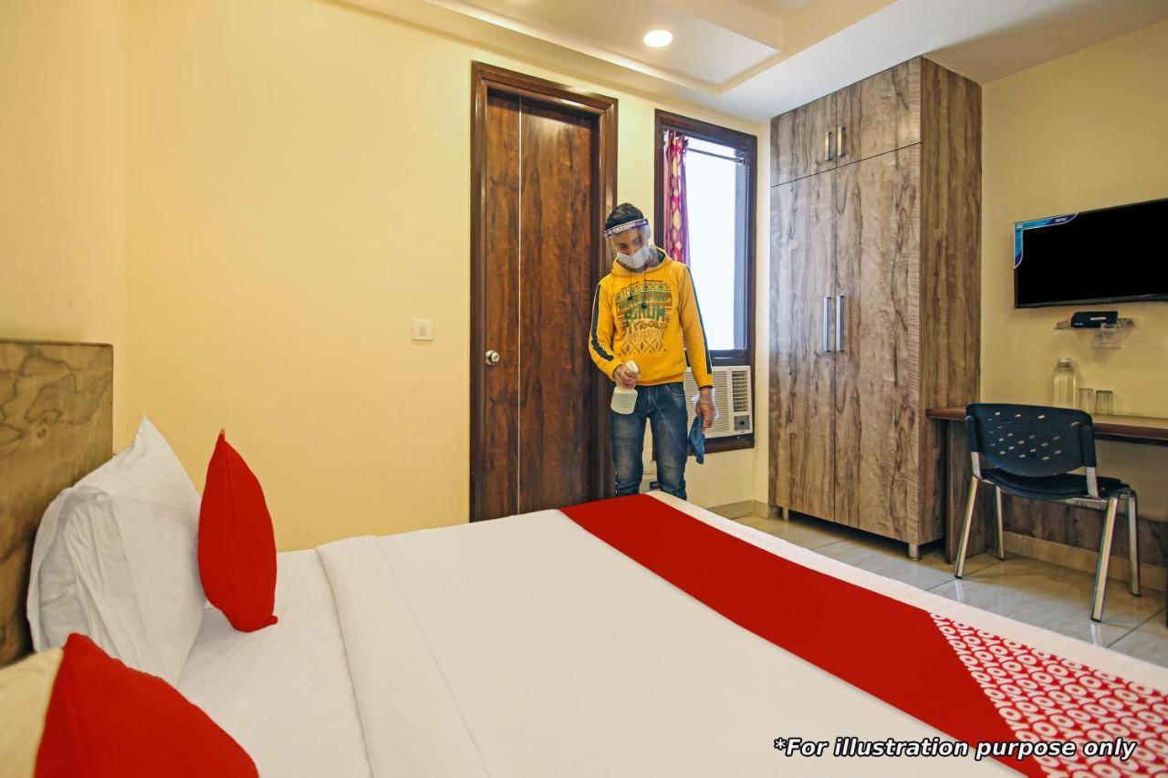 Oyo Flagship 48158 Ss Towers Hotel Podanur Esterno foto
